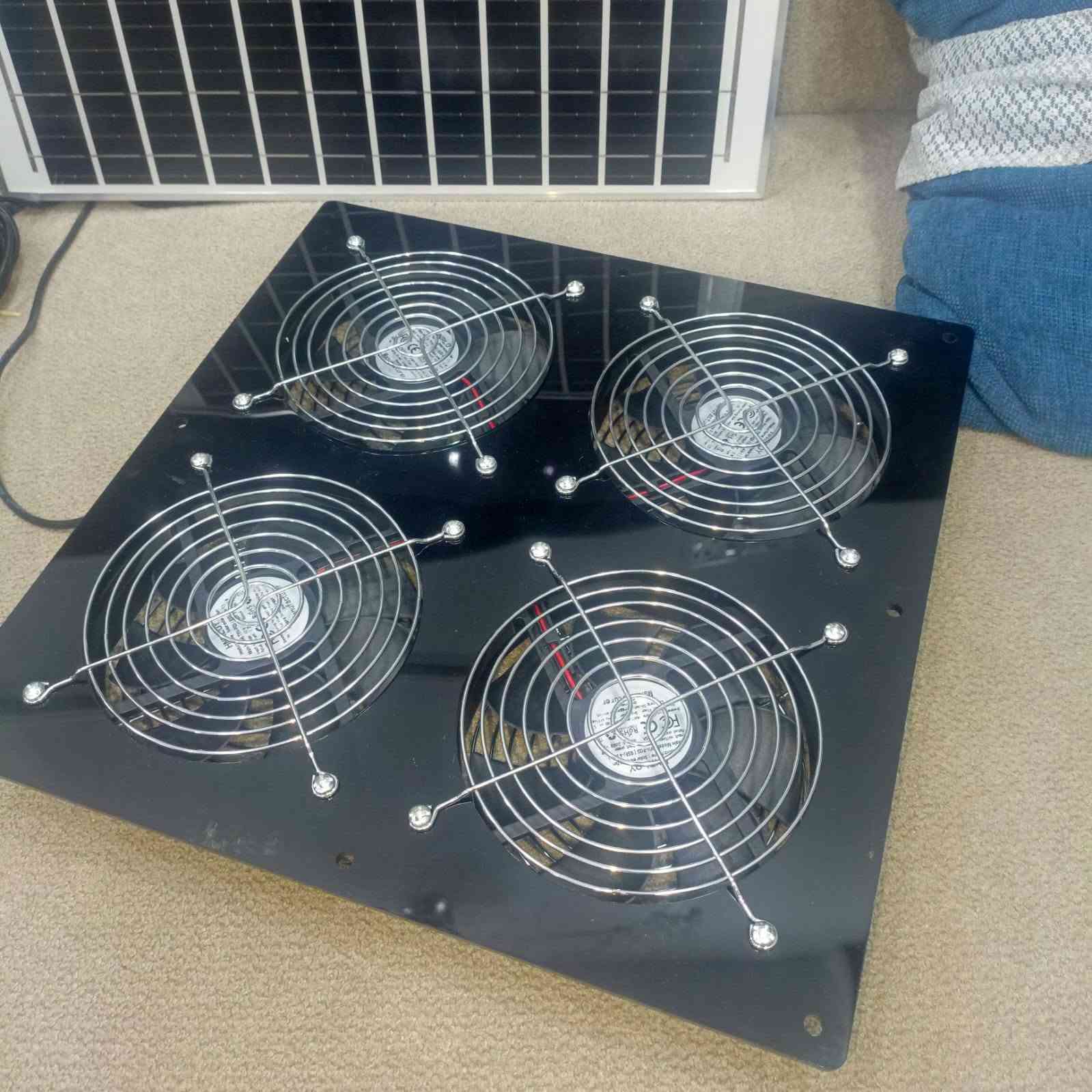 بطاريه ليثيوم مربوطه بلوح طاقه شمسي مع مراوح


**إذا كنت صاحب هذا الإعلان وتريد حذفه لأي سبب، رجاءا أرسل رسالة إلى الدعم الفني**