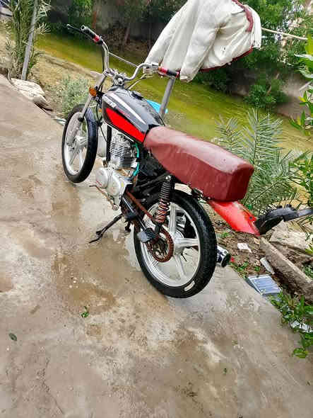 سلام عليكم دراجه للبيع تايكر موديل 2020 دراجه تخبل لا تبخير ولا تنقيص دراحه مقابيل عينك هندر واحد تشتغل محركه خرسه ما سمعه اورق ورقه وحده بيه رقم شاصي تجي شوف بعينك سعر 300وبيه مجال العنوان بغداد الشعب 
رقم الاستفسار ***********خابرني وبخدمتك ما اجوب ع فيس
