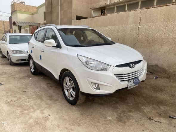 توسان خليجي موديل 2013 مكفولة كفالة عامة السعر 150 وبيها مجال رقم اربيل رقم موبيل ***********
