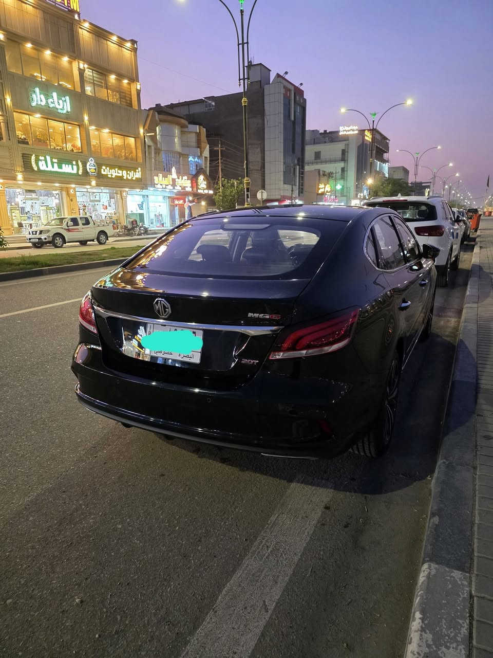 ام جي 6 موديل 2023 MG6
🔸ضمان 6 سنوات او 200.000 الف كيلومتر
سياره مكفوله كفاله عامه ماعدا ملاحظة بالصندوق اكو ضربة خفيفة جدا باقية على حالها و شخط بسيط بالدعامية
فول مواصفات اعلى فئه تروفي 
لون اسود 
🔹المواصفات 
4سلندر محرك 1500T تيربو 
مرتبط كير بوكس اوتوماتيك من 7سرعات dct دبل كلج
- بصمة تشغيل و بصمة ابوب امامية وجنطة
- سلايد ( فتحه )، 
- شاشة كبيرة تدعم نظام الابل كار، 
- سايد بريك بصمة، و اوتو هولد 
- مثبت سرعة، وشفتات ستيرن
- درايف مود، سبورت وعادي 
- كاميرا خلفية
- مانع انزلاق، تراكشن
- تبريد امامي وخلفي، وثلاجة 
- حساس خلفي 
- مقعد السائق كهرباء 
- دواخل ومقاعد جلد، لونين بلاد مطعم كاربون فايبر
- فول تحكم ستيرن 
- ايرباك امامي، وجانبي وبالمقاعد 
- لد امامي خلفي 
- نظام اشارات جانبي 
- شاشة اعطال 
- حساس اطارات
- اشاره حاجب امامي خلفي 
- ويل عريض gt تاير سبورت 
ماشيه  ٢٠ الف كيلو فقط قابل للزياده  
السيارة داخل ضمان الشركه مع كافة الصيانة الدورية لدى الشركة 
السعر ١٢٨ ورقة و بيها مجال حك الجية
مكان السيارة ال بصرة
للاستفسار  ***********
