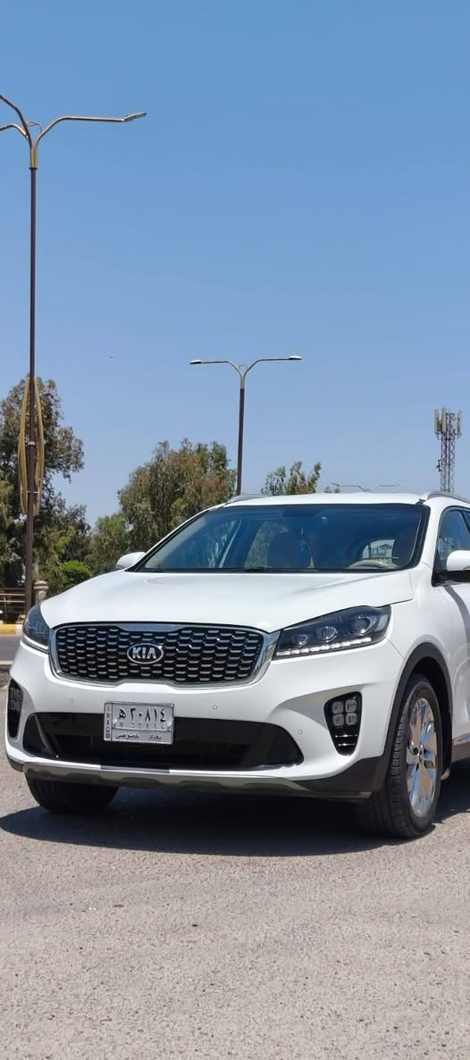 سورنتو نظيفة كلش ممشى زيرو فقط 38 الف سيارة مال جناي بياع شراي لا تراسلني 7 راكب بصمه تكمات ستيرن مودات قياده 3 قطع تبريد محرك 3.5 لون ابيض مكفوله كفالة عامه وبقية المواصفات معروفه السعر 280 للاستفسار ***********
