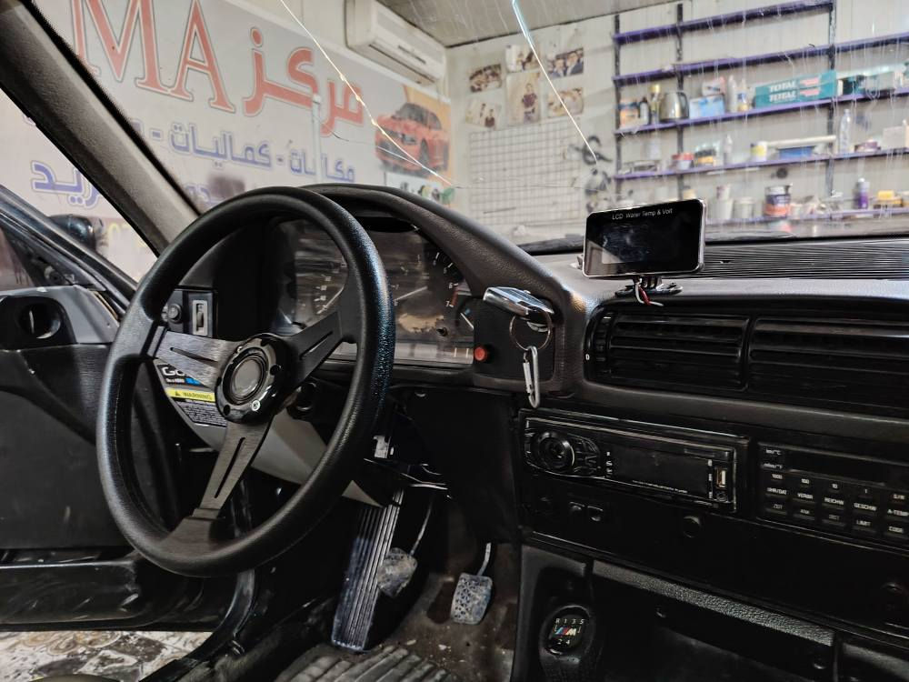 سلام عليكم
بيئم ٥٤٠ تعمير تعمير تعمير
سياره ابيعلك تعمير بيها نواقص
عليها مكينه مفتوح وكير٢٥ كير عادي 
مكانه واسط ابيع شرط التحويل
*********** دهل اوران, واسط
