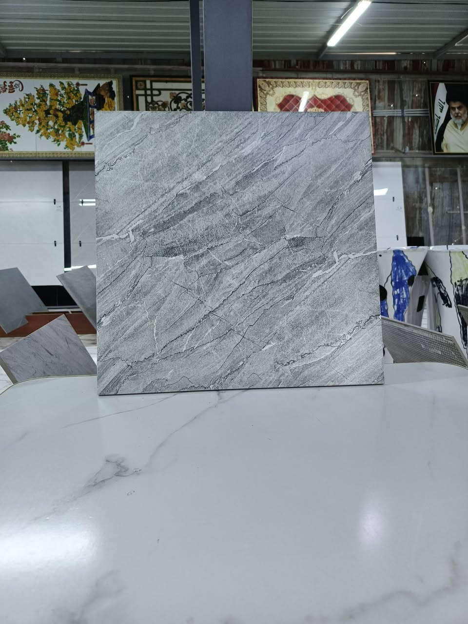 تم وصول ارضيات 45*45 /***********/***********

