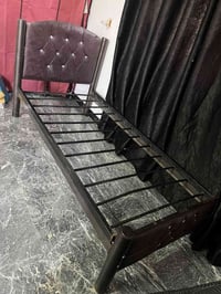 الحريه الاولى • موجوده • توصيل