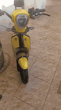 دراجة شحن نظيفة للبيع السعر 250 وبيها مجال الاتصال على الرقم ويوجد بيه...