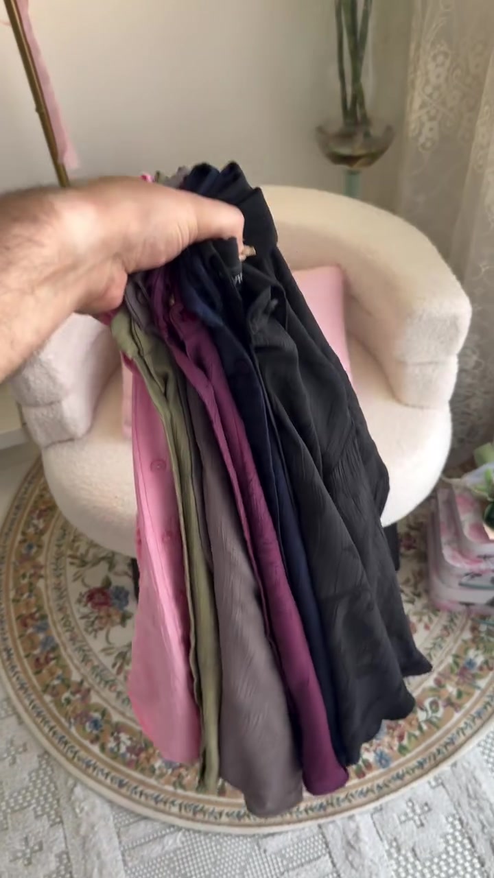 ويانا تتميزين 😉

قميص نسائي قطني بارد مطبع ٧٥ سم
خامه قطن صيفي كوالتي عالي ✨

قياسات S M L XL

سعر ٢٥ الف 

🚚 توصيل لكل المحافظات
💵 الدفع عند الاستلام

راسِلينا الآن على الخاص 💌

او زورينا 😍
اربيل سوق مناره الجديد  بناية F محل F54
‏#explore #reels #trending


**إذا كنت صاحب هذا الإعلان وتريد حذفه لأي سبب، رجاءا أرسل رسالة إلى الدعم الفني**