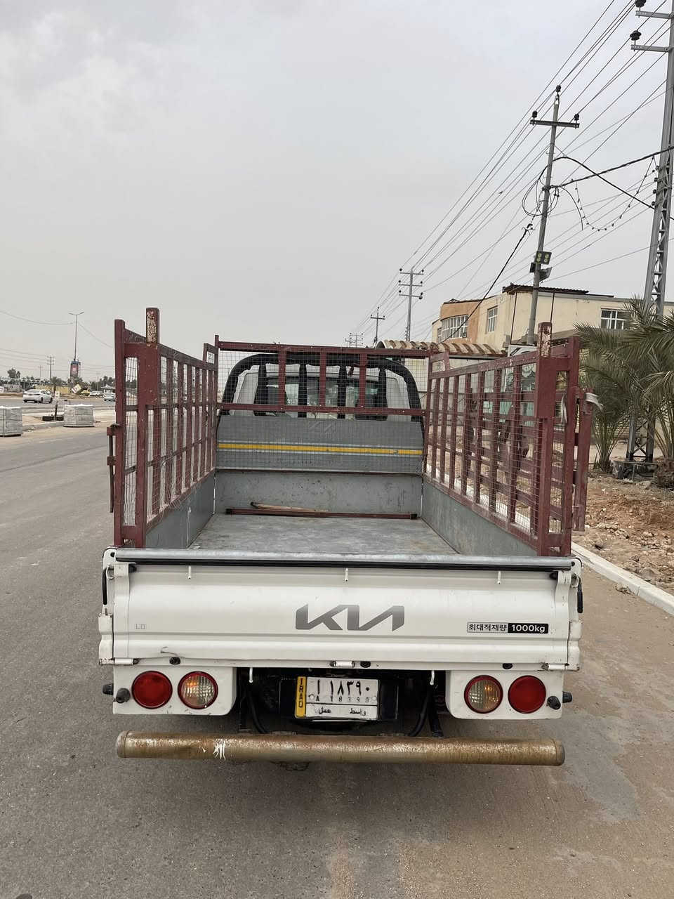 كيه بنكو موديل 2013 رقم واسط كير مكينه اكسن تخم تاير حداديه كله جديد السياره مصبرغه عام جماليه بيها اقل الشبر بل ربع فقط السياره مال جناي ما ناقصها برغي خير من الله مداور نفس اليوم بسمي السياره احلا من الصوره بعد مكان نجف خان النص السعر 97 وبيها مجال ‭0773 716 9556‬
