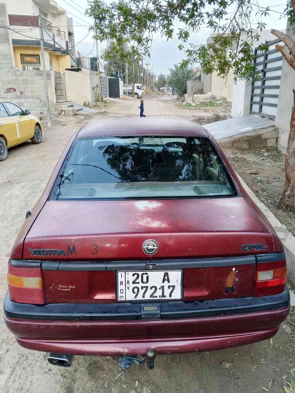 سلام عليكم اوبل فكتره موديل 93 سياره بلاديه قطره صبغ مابيها ولا معجون بيها خياسات ومصلحه بعدني مصابغهن مكينه 1600 بيها خيط تبخير خفيف كلش رقم ديالى انكليزي تحويل ثاني يوم سعر 38 وبيها مجال قليل مكاني ديالى بعقوبه خاص او اتصال بل رقم ***********
