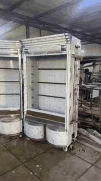 السلام عليكم شويه دجاج ام 6اشياش وام 8اشياش استيل ماطور صنعي شغل حلوو وثكيل ***********
