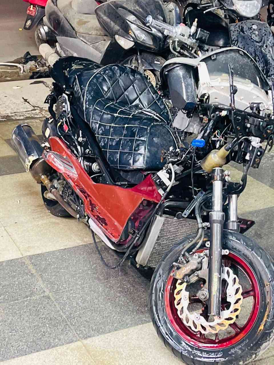 فورزا 010 فول تزويد كفراتها كامله مكينه مكفوله
دراجه طافيه ابيعه على وضعها 
ناصريه مركز 
‏‪***********
