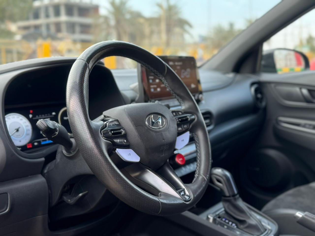 السلام عليكم …
هيونداي كونا( N )

موديل 2023

اللون : اسود

المحرك : 2000cc تيربو

شاشه كبيره نظام ابل كار بلاي واندرويد

كاميرا

رادارات 360 درجه

تحديد مسار وكروس سرعه

نظام صوت harman kardon

ستيرن رياضي 

شفتات ستيرن

الكشنات جلد وشامواه

كشن السائق كهرباء 3 وضعيات

المرايه الوسطيه تعتيم

شاشة العدادت متغيره بعدة وضعيات

بصمه تشغيل وابواب

تشغيل عن بعد

لايت 3 عدسات زنون

وضعيات قياده متعدده

كزوز رياضي بلادي دبل صالنصه

صوت الگزوز طرب عند التغيير على وضع n 

سرعة السياره 300 كيلو متر بالساعه

دوسات وترايش تختلف عن النسخ العاديه

ويل رياضي حجم 19

سبويلر ومري لون اسود

مانع انحدار 

باقي المواصفات ماتحضرني ومعروفه بالنسبه للجنايه 

السياره ممتعه جداً بالقياده وسريعه جداً 

السياره مختمه حرف N بالستيرن والشباك والكشنات والدوسات والصندوق والويل والفچوج

السياره ماشيه 20 الف كيلو 

رقم بغداد انگليزي 

مكان السياره بغداد 

للاستفسار 📞

***********

——————————
