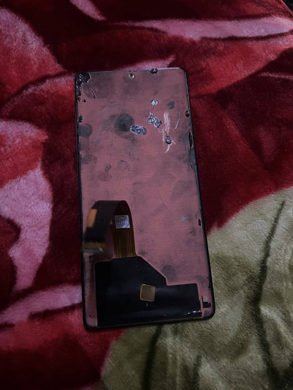 سلام عليكم شباب شاشه جهاز هونر X9a  جديده جبتها وكاله وطلع الخلل بلبورد مال جهاز. مجرد مشدوده ومفتوحها جديده بعدها  عفحص تاخذها 

***********
