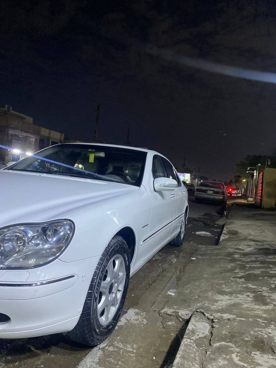 السلام عليكم
مارسيدس غواصة 

مديل 2002 اصل S550
 
سيارة خير من الله 

باب طول حدادية صدر خلف امام كلهة كاملة 

تبريد شغال اي نقص ما بي 

الغرفة لون رصاصي 

تخم تاير جديد 

سيارة احلة من صور 

سيارة رقم كركوك وكالة عامة 
ترقيمهن نفتح تكدر ترقم 

السعر 120 بيهة مجال 

مكان بغداد 
رقم الهاتف ***********
