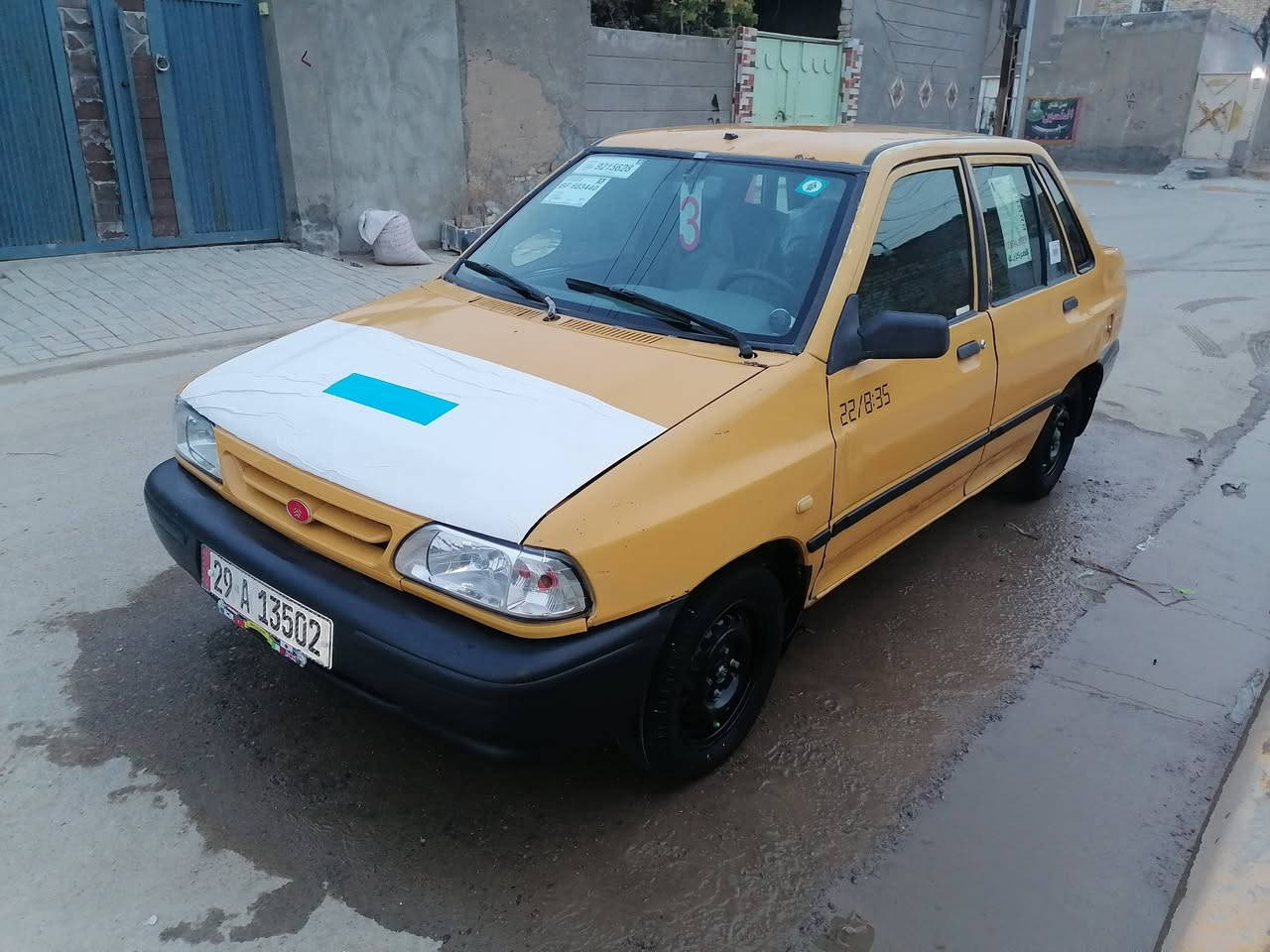 السلام عليكم سايبه مديل ٢٠١٢ رقم واسط انكليزي بسمي مصفره هيئه وغرامات سنويه ال ٢٠٣٢ مكينه كير بلجيس كهربايات شغاله خير من الله السيارة مصبوغه أحزام بيها ( لغود او افخاذ مبدله أثر خايس )  حداديه نص عمر  السعر ٢٦ وبيها مجال قليل مكاني الديوانية حي العسكري الرابع رقمي ***********
