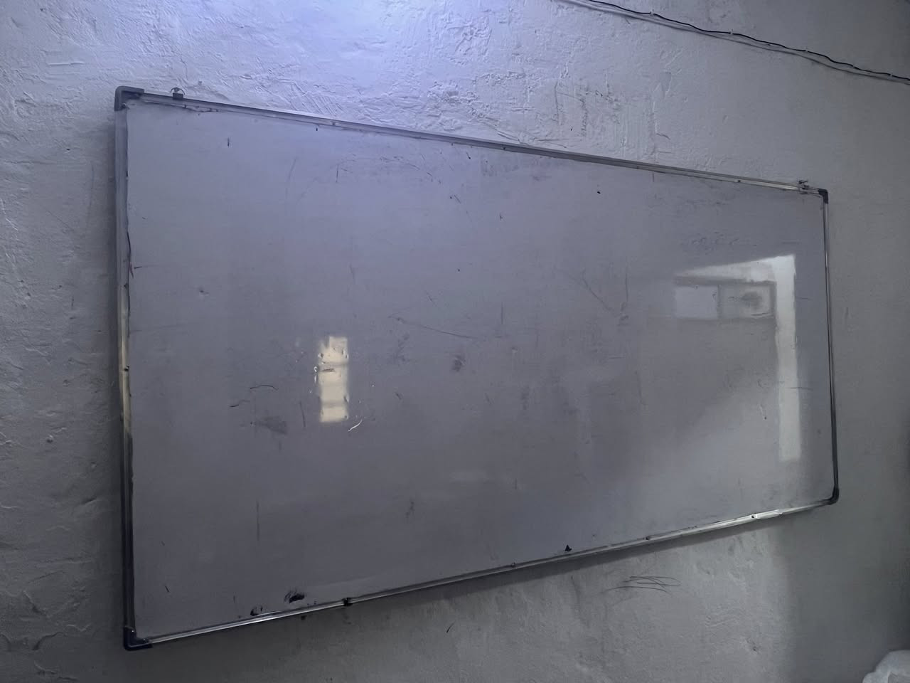 غراض معهد للبيع  نظيفات وجدداستعمال قليل  للاستفسار رقم ***********
