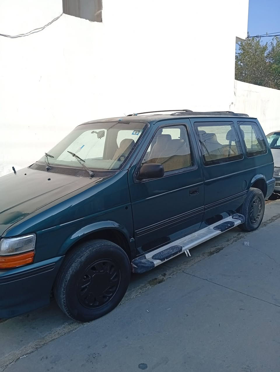 كلايزر موديل93 محرك كامرى تبريد شغال بيه دفتر بنزين سياره مصبوغه حزام مكان سياره كركوك سعره44////***********
