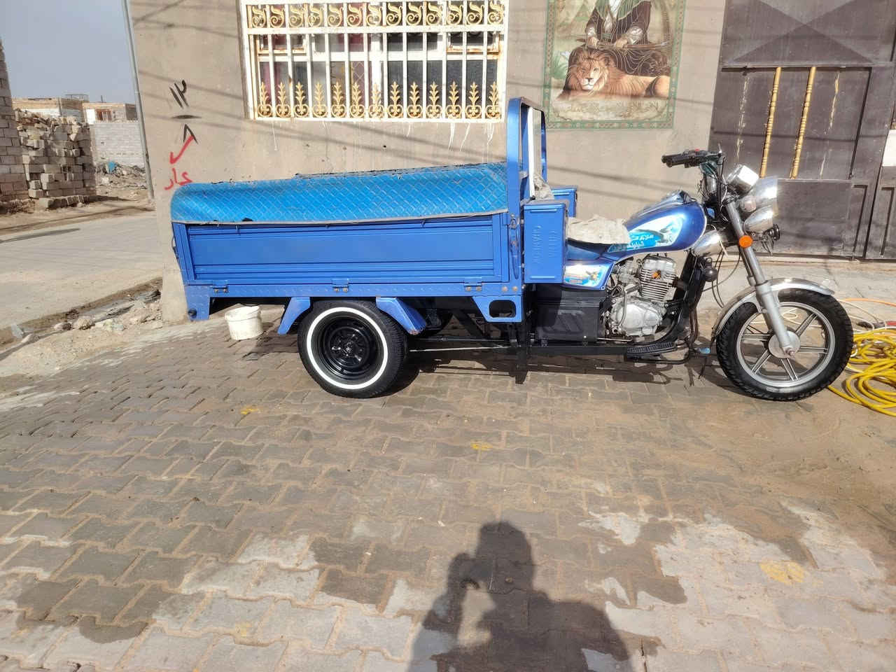 السلام عليكم ستوته 23 مراوسه بسياره سايبه عنواني ديوانيه شارع 60 قرب ابو احمد الحداد 
***********
