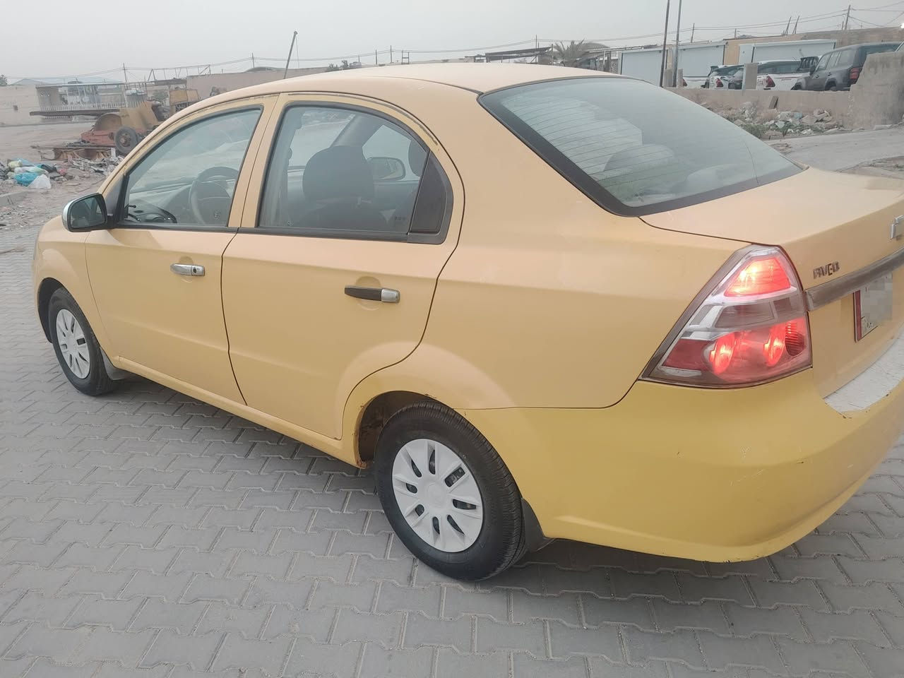 سلام عليكم أفيو 2011 شركه العامه كير عادي مكينه مفتوح رقم مثنى سياره مكفوله من ضربه وتبديل وصبغ وفتح وبارد سياره كلش حلوه وجديده وجاهزه شرط ماعيزه برغي مكينه كير حداديه تخم تاير كله مشروطه *********** مكان مشخاب
