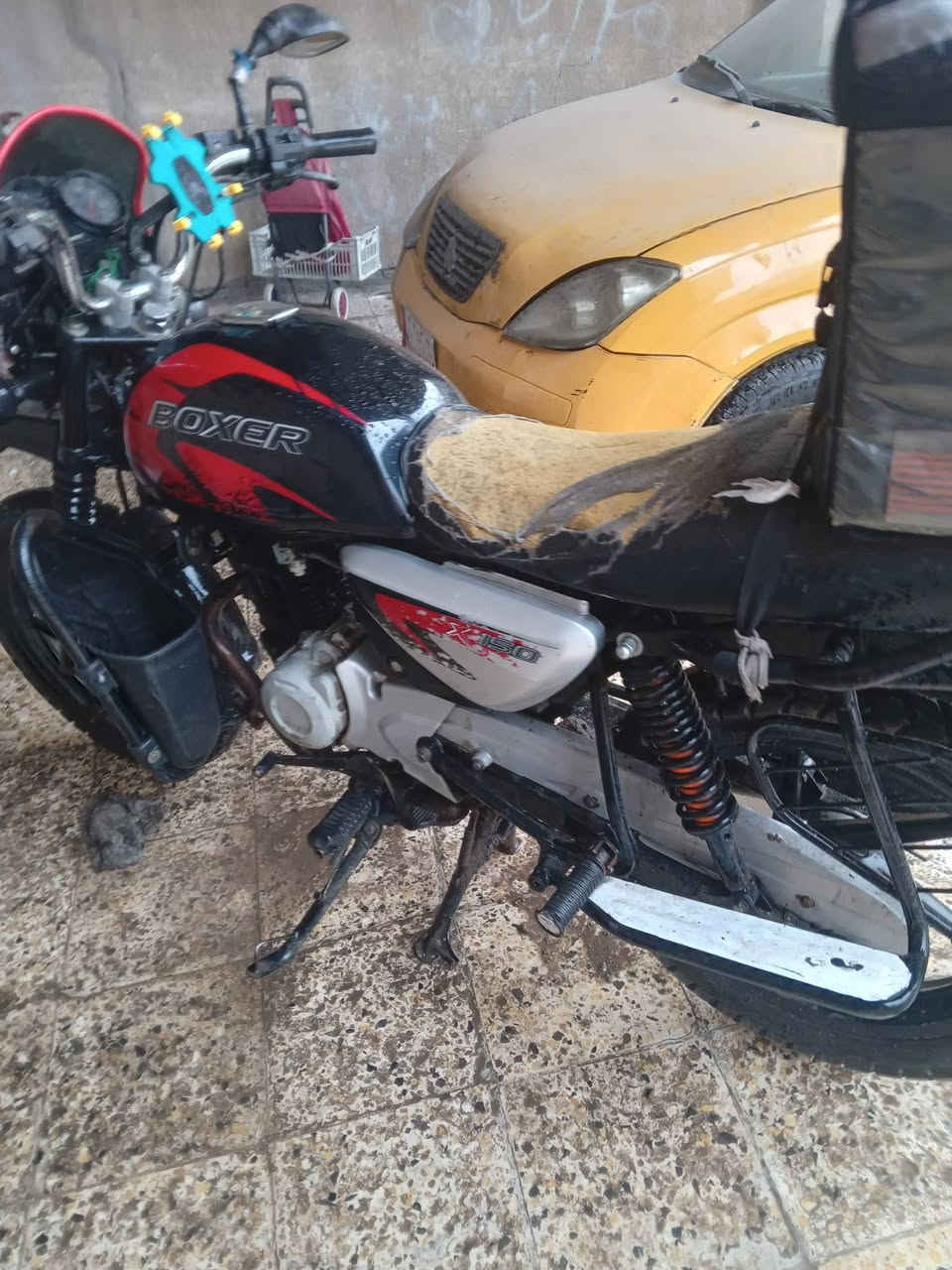 سلام عليكم بوكسر مديل و21نازله بل 22دراجه مكفوله من كلشي ورقم وسنويه تحويل ثاني يوم الواصل ***********السعر مناسب مستعجل عل بيعه
