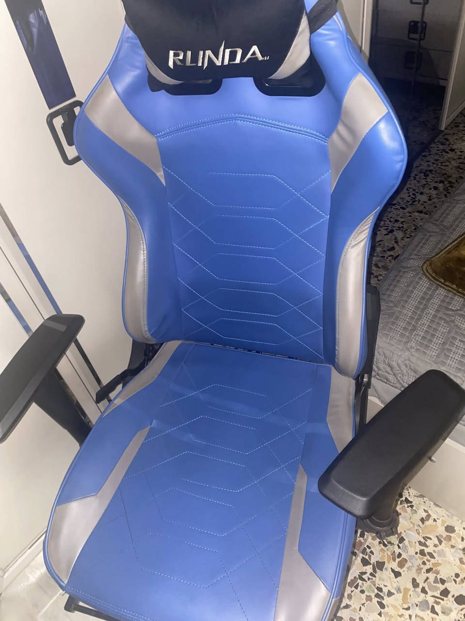 I5 12400f
Rtx 3070 ti

Ram 16 2400hz

Ssd 256gb

Hdd 1t

M.b h610m-k ddr4

شاشه aoc 165hz
حجم 27
وكرسي ازرك من شركة RLINDA

كله نضيف ومامستخدم هواي مكاني بغداد ام لكبر ولغزلان تواصل وتساب ***********

سعر 1500قفل
