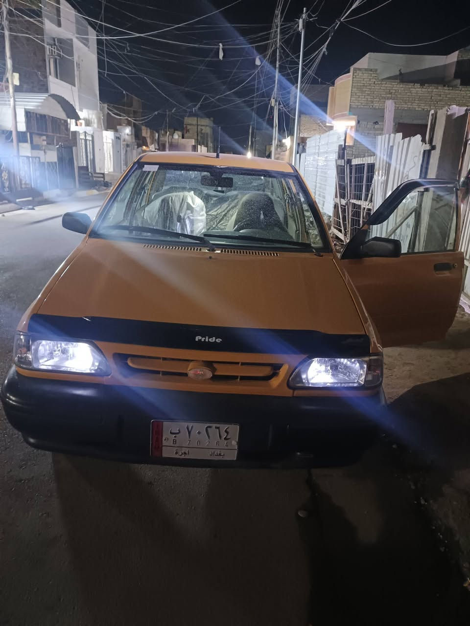 السلام عليكم ورحمه الله وبركاته
سايبه موديل ٢٠١٣ 

اكفلك بيه من كل شيء بيه مكينه تخبل وسياره نصبه حلوه 

وخير من الله 

سعرها ٣٠ وبيه مجال شي قليل 

مكانه بغداد الحسينيه مال الراشديه 

للتواصل : ***********
