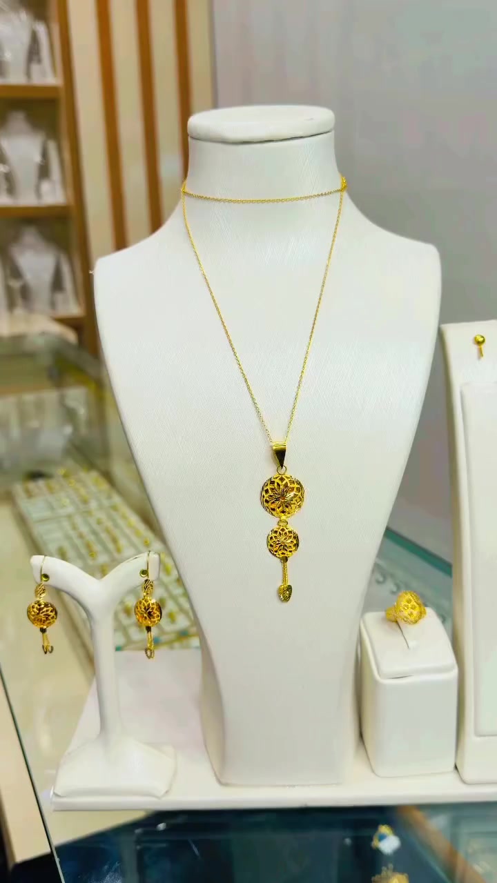 بالعافيه ألف مبروك ♥️💎♥️
تجهيز العروس 3قطع ♥️💎♥️ سعر 1.900💸
ناصريةبدايةالحبوبي مقابل صيدلية الشعب 👍 
للحجز وتوصيل واتساب ***********☎️🛵
#ذهب #نزاكة #موديلات #جديدنا
