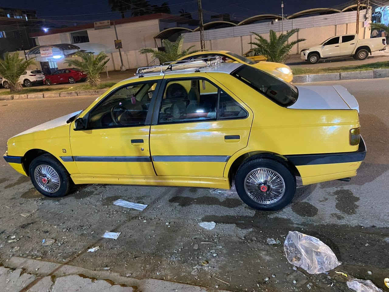 السلام عليكم بيجو اكد موديل ٢٠١٦بيه جاملغ وبنيدمبدل حداديه نص عمر تبريد شغال مكينه وكيرجددالسعر ٣٢وبيه مجال الشراي يخابرني وبي خير ودلل ***********
