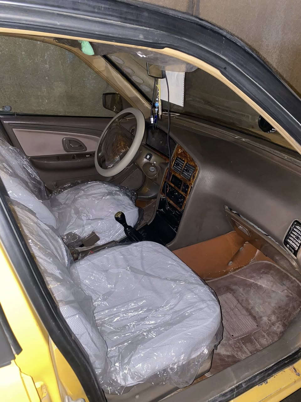 سلام عليكم بيجو البيع لميس موديل ٢٠١٦حداديه خير من الله مكينه وكير خير من الله رقم إنكليزي بسمي مدور ثاني يوم مصفره هيئه وغرامات تدفئه وتبريد شغال رقم *********** متواجد بس عل رقم فقط سعرها ٣٨بيها مجال
