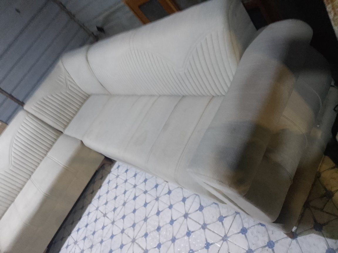 ديوان تسكام عشر مقاعد اخو الجديد اي ضرر ما ابي السعر 250 مجمع حطين مقابيل المنتزه ***********
