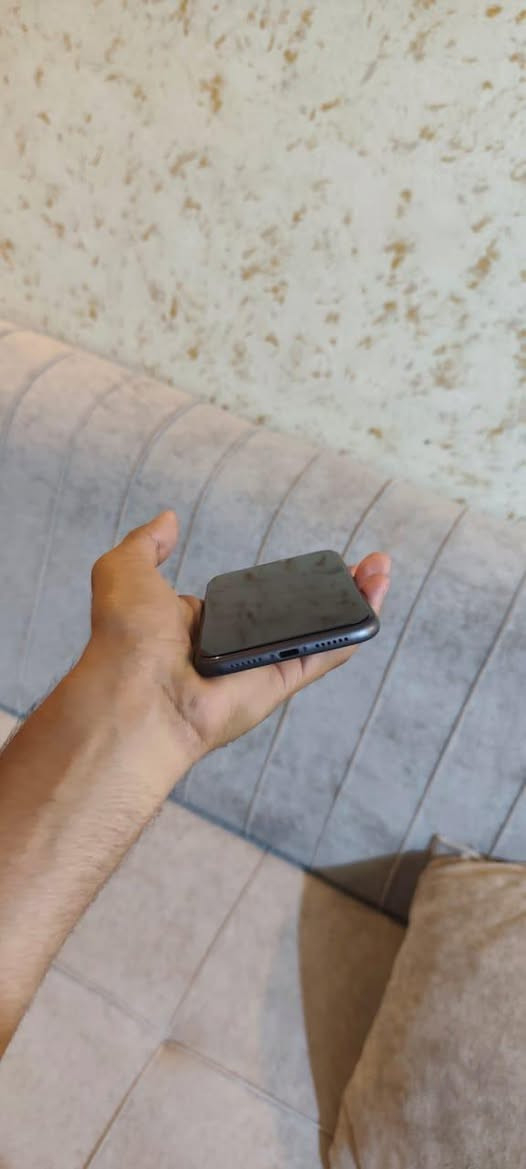 ايفون ١١عادي بلادي بلادي
بطاريه ٨٣بلاديه 
بي بس هاذه خيط بشاشه 
ذاكره ١٢٨ 
للبيع او مراوس


**إذا كنت صاحب هذا الإعلان وتريد حذفه لأي سبب، رجاءا أرسل رسالة إلى الدعم الفني**