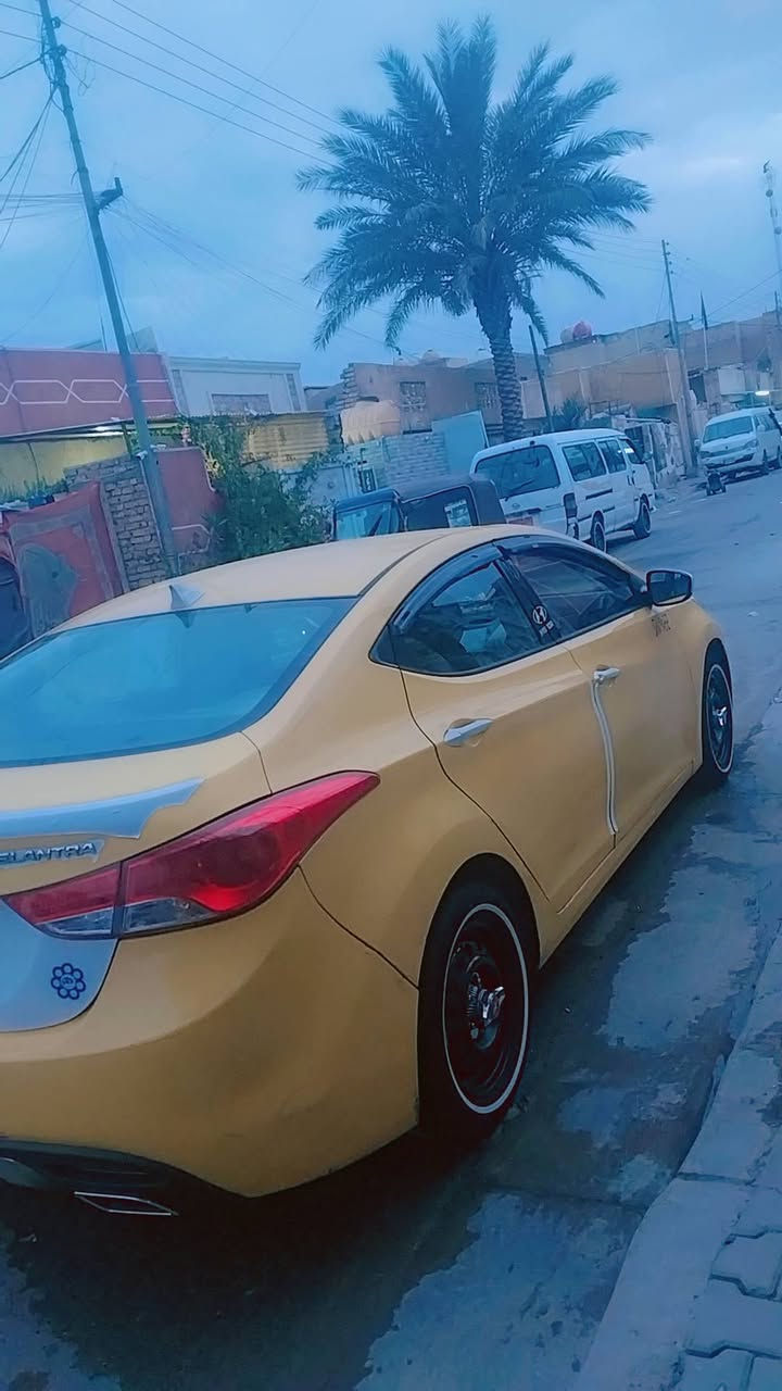النترة للبيع ٢٠١٣ سيارة جاهزة خير من اللة كير مكينة جدد تايرات نضاف صدر جديد سنوية بسمي تحويل مباشر تبريد منضومة جديد ثلج منضومة زنون جديد ضررهة مذكور بلسونار سونارهة هسة مسوي شكو شي بلسيارة مذكور بلسونار لحد يكلي شبيهة ضربة السعر ٧٣  وبيهة مجال قليل المكان بغداد الحسينية ***********
