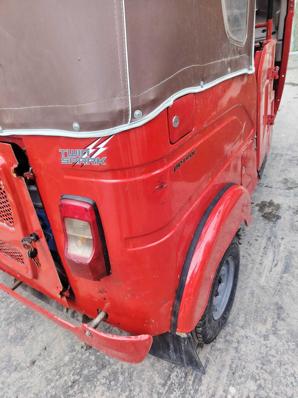 *********** / 22 السعر 8000/ سكن بغداد الشعب قفله بيه طخات
