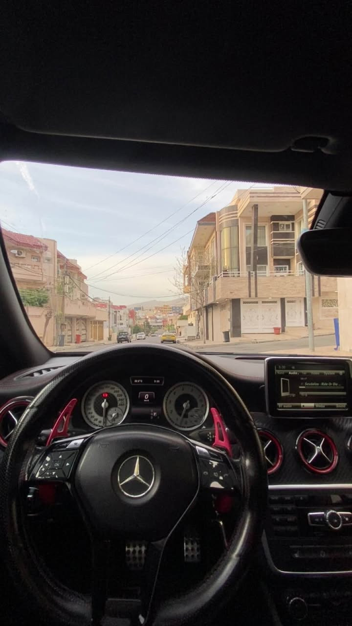 Mercedes amg
نوع:a250 amg
موديل:2014
سيارة وضع شريكة
كوشن هيتر - شاشه كبير- auto park - حساس - بانوراما 
السيارة:AMG edition 
*********** دهوك, العراق
