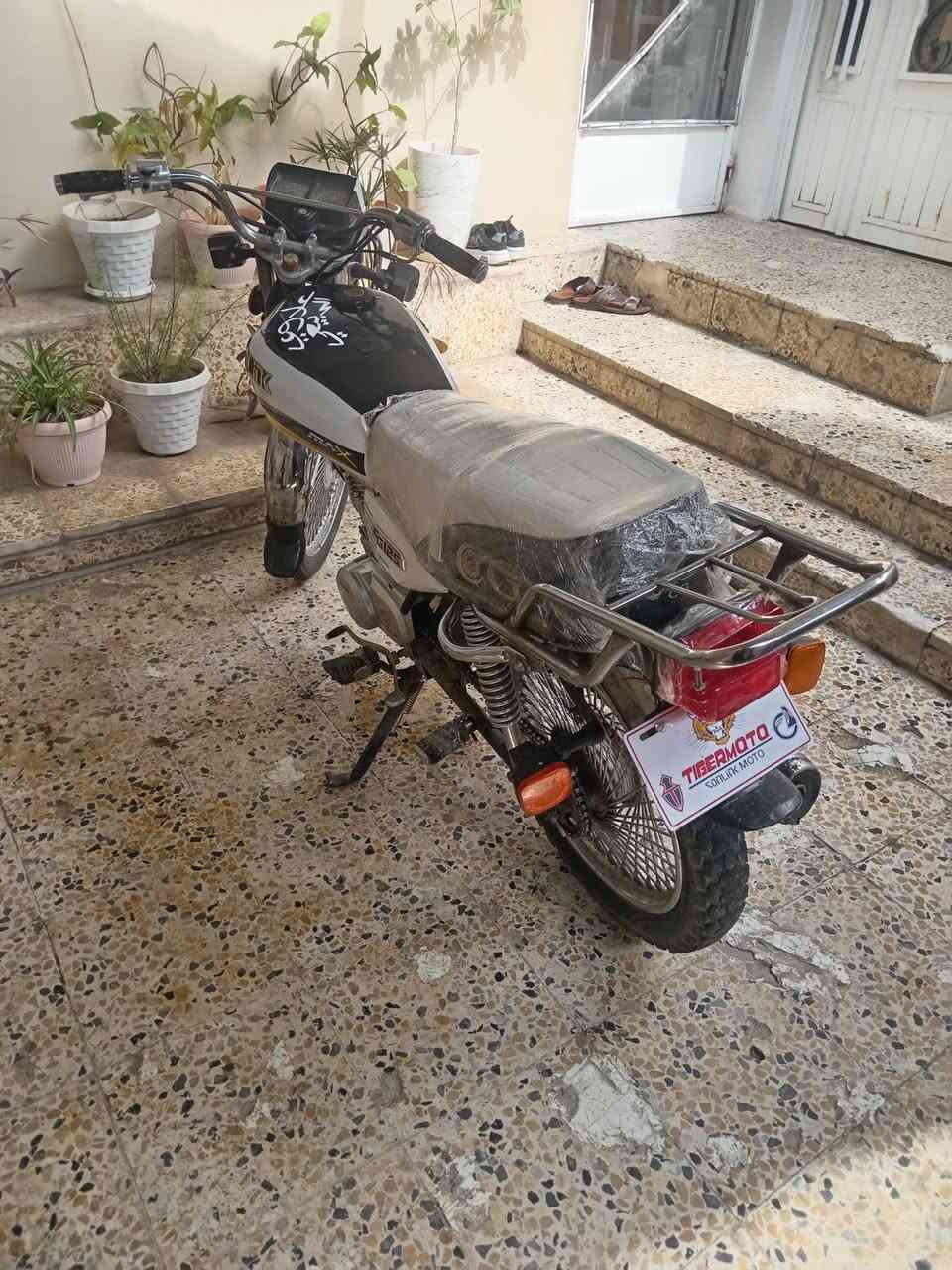 السلام عليكم ماطور 2024 مكينه صبانه ما مضروبه شغال كامل مكينه فول كزوز صراخ سعر 450 وبي مجال مكاني موصل


**إذا كنت صاحب هذا الإعلان وتريد حذفه لأي سبب، رجاءا أرسل رسالة إلى الدعم الفني**