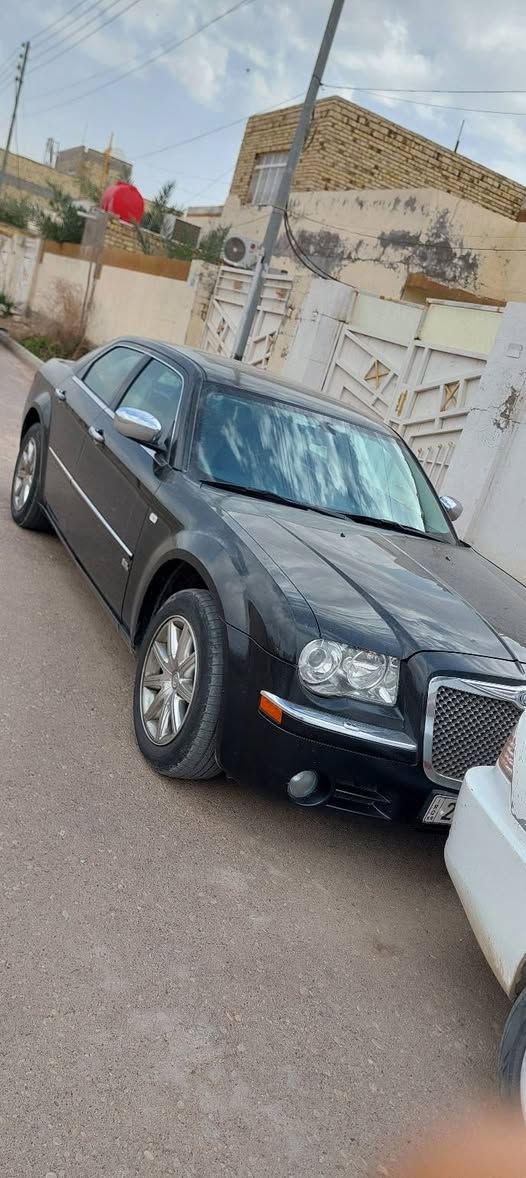 كرايسلر 2010 كلين وارد كندي رقم سليمانيه سنويه لل2030 باسمي كفاله عامه محرك 3500  فول مواصفات فتحه شاشه قلاب اربع جوكات تبريد ثلج تدفئة كلشي شغال حدادية جديدة تخم تايرات جدد استخدام شخصي ما مشتغله خط السونار موضح كل شي السعر 175 وهذا رقمي *********** رجاء الي ميعجبه ليعلق السوق كلشي بي
