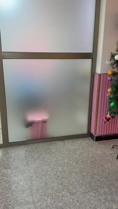 سلام عليكم غراض سنتر متكامل للبيع وبالاضافه إلى المواد متوفره  كلهه درجه اولى ابيعهن بالي يرضي الله مركز جديد صالي ٣ اشهر من فتحته للتواصل 
واتساب 
***********
عنوان بغداد الدوره
