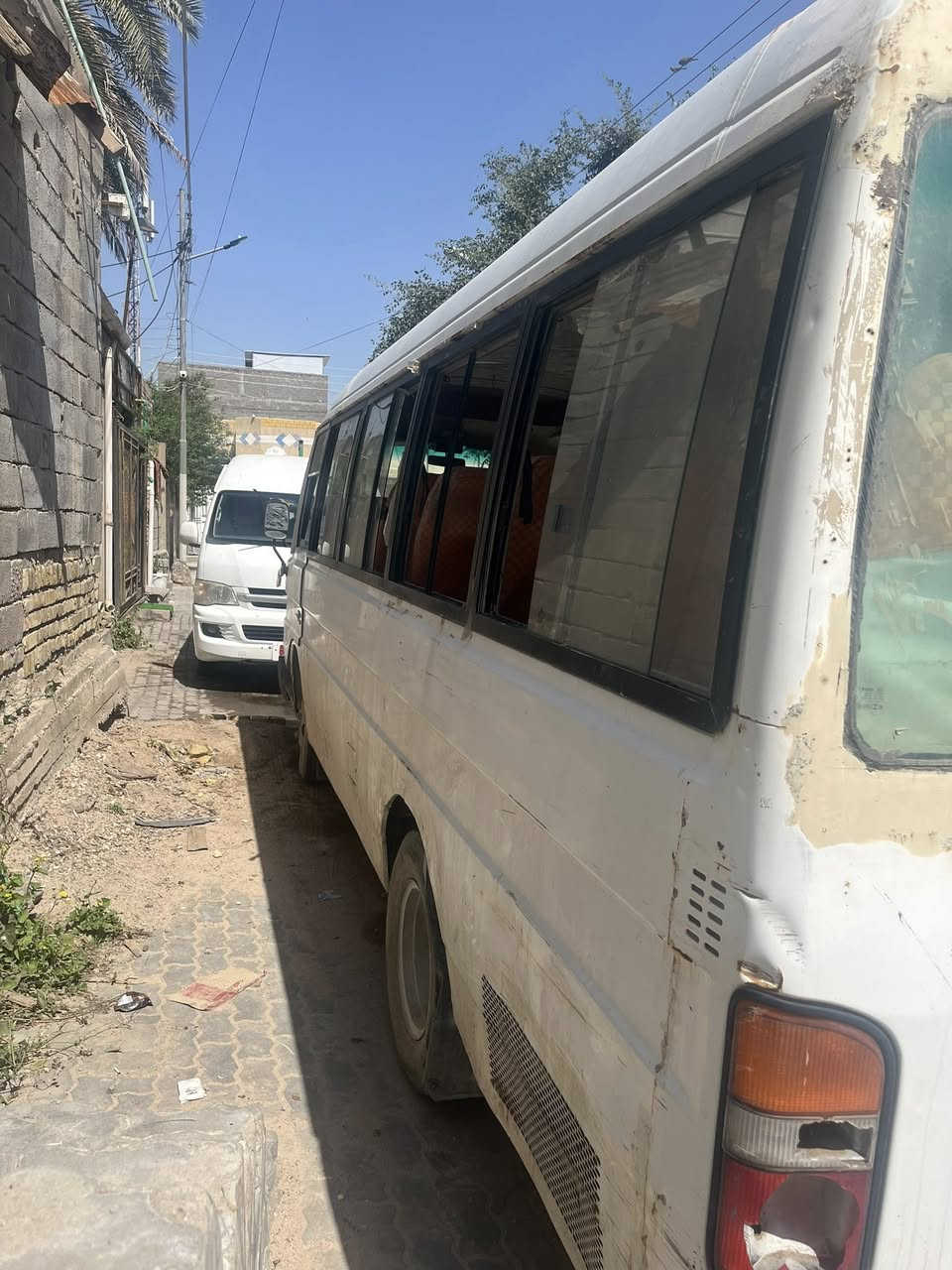 سلام عليكم كوستر اسيا مكينه ڤيڤيتي فيشه وحده وگير اوتوماتيك نظاف ب مليونين وبيها مجال ***********
