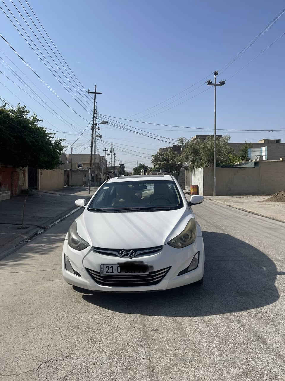 السلام و عليكم
النترا  خليجي 2014

مواصفات GLX فول فول بدون بصمه

كير اوتوماتيك محرك 18 

داخل اصفر ويل كروم 

سياره بي قطة و نص صبغ بدون دواخل وبي شويه بارد

السيارة رقم سليمانية دولي جديد

مكاني كركوك 

سعر 115 بي مجال قليل 
***********
