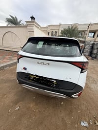 سبورتج ٢٠٢٤ ماشية ٤٦ الف  ضرر بيها باب السايق والي ورا راجعات بارد سيا...