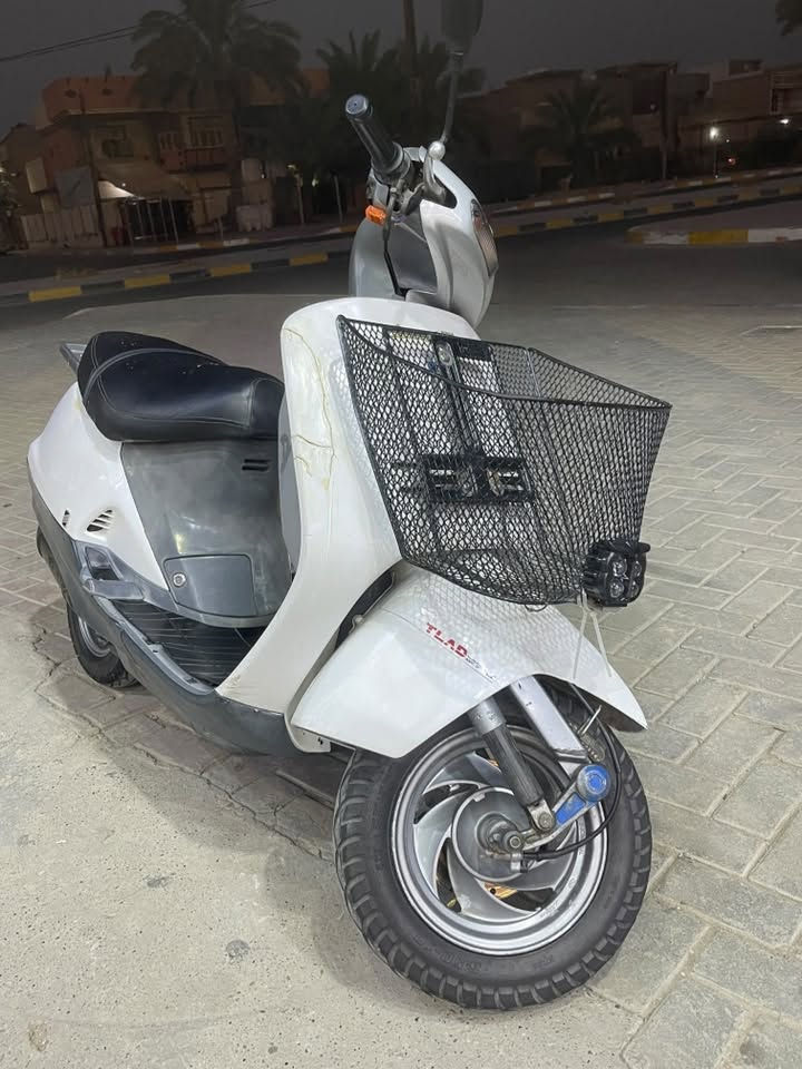 السلام عليكم متوفر درجة للبيع الدرجة خير من الله ما بيها اي نقص شغل وطلع مال جناي فول كلشي ما ناقصها وسعر مناسب 230 وبيها مجال لشراي رقم ***********
