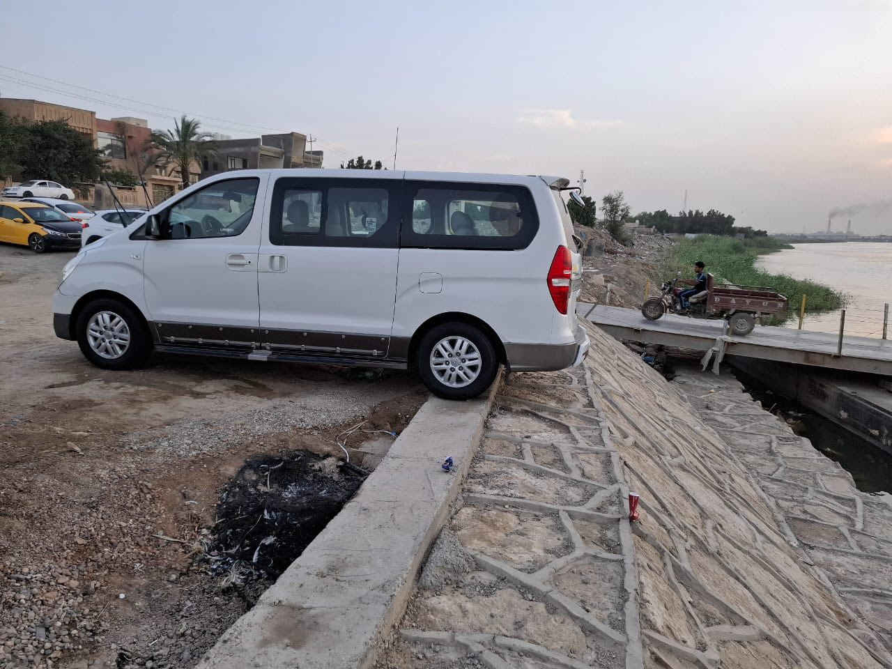 سلام عليكم ستاركس (2016) مجول محوره سبلاين كفاله كوريه ولعراق لاصبغ ولا تبديل بيه بارد شويه جوه قبق لكاز)  جاهزه مكينه سبلاين رقم بصره بسمي رقم دولي مصفره هيئه وضريبه تحويل ثاني  ***********
