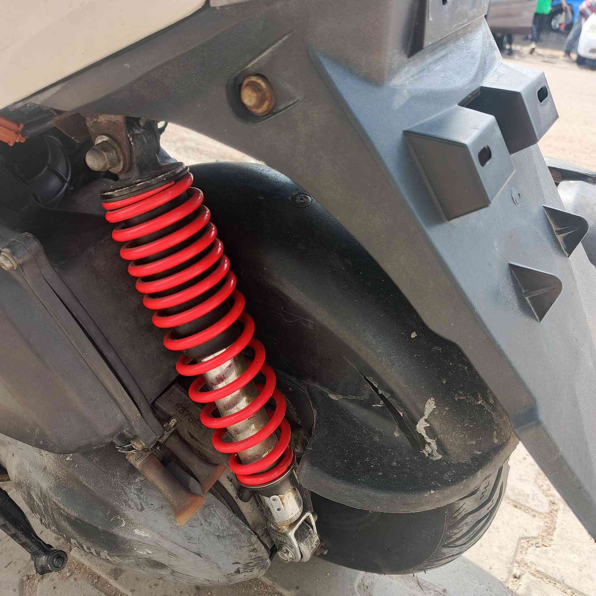 دراجه ثعلب اخت الجديده كهربائيات كلها شغاله السعر 450وبيها مجال مكاني رحمانيه الجعيفر 
***********
