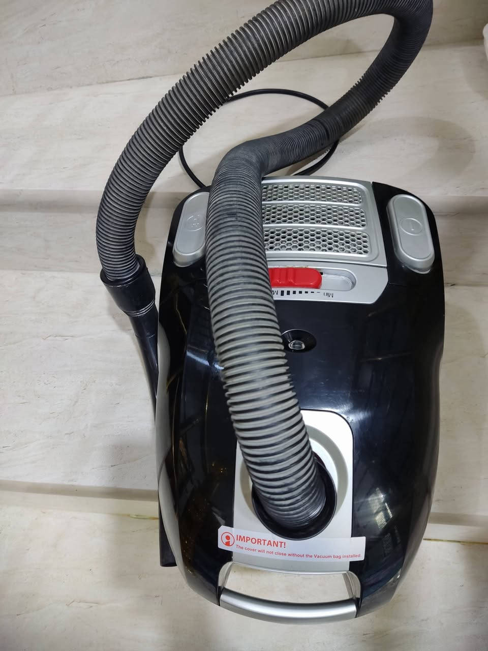 السلام عليكم غراض للبيع وهذه رقمي واتساب  *********** ماسنجر  اجاوب
