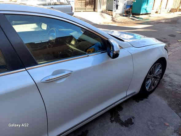 السلام عليكم  جنسيز g80 
موديل ٢٠١٥ موصفات برستيج السياره بيه صفحه صبغ ابيعلك حزام كير مكينه مكفولات نواقص السياره فقط دبل أمامي موصفات البرستيج معروفه ميحتاج اذكره مكانه الكراده هاتف ***********
السعر ١٣٥ وبيه مجال بسيط
