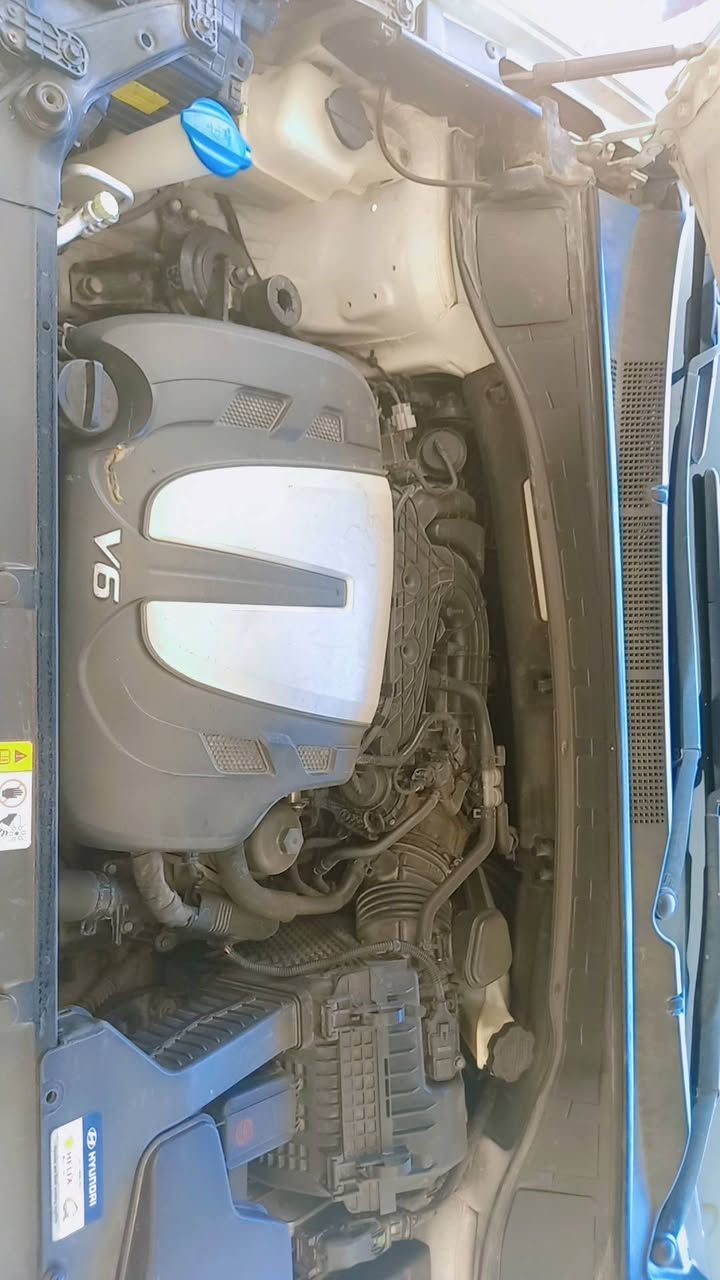 🚗 سنتافي خليجي 2013

فول مواصفات
✔ بصمة تشغيل
✔ فتحة بانورامامه 
✔ 6 سلندر
✔ فور ويل 
✔ 7 راكب

🔹 رقم بغداد
🔹 سنوية باسمي
🔹 تحويل مباشر

🛠 الملاحظات:
•  بيها صبغ باجاملغ الأيمن فقط السونار مضح 

السعر 170
مكان السيارة ديالى
***********
***********
