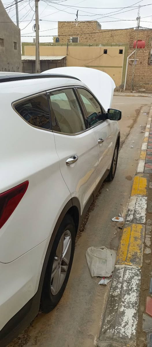 سيارة موديل 2018 فور ويل فول مواصفات عدى الفتحه  كير ومحرك كفاله وبيه اربع قطع
السعر ١٤٠ 
الاتصال ***********
