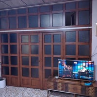 قاطع بلاستك ٣١٠×٢٠١سم • شباك ١٤٤×١٤٣سم • شباك دبل جام ١٤٠×١٤٣سم