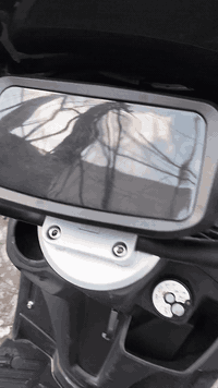 السلام عليكم من رخصة الادمنيه المحترمين دراجه شحن حيدر النيار سرعه 99 جديده صار شهرين من اخذتها 6بطاريات مسطره تواصل ***********ج
