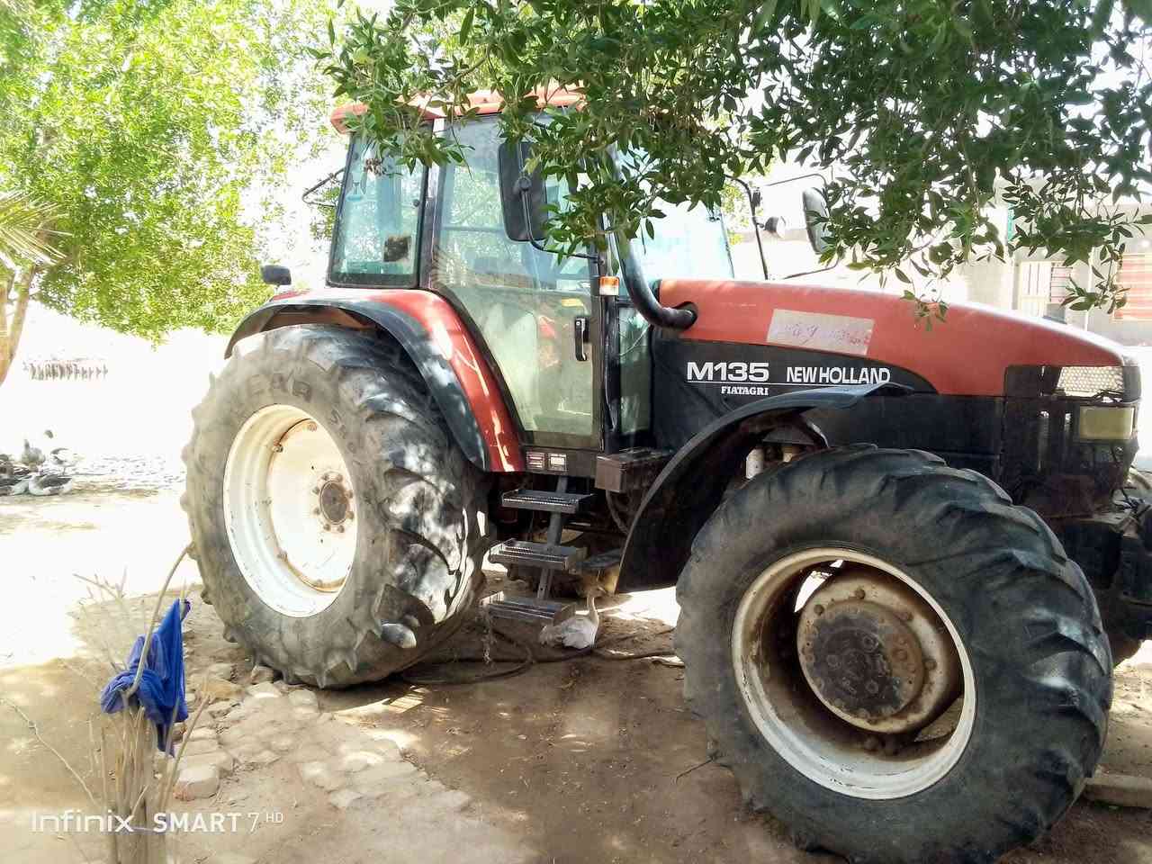 سلام عليكم نيوهولند البيع حجم ١٣٥ موديل ٩٨،.  ***********
