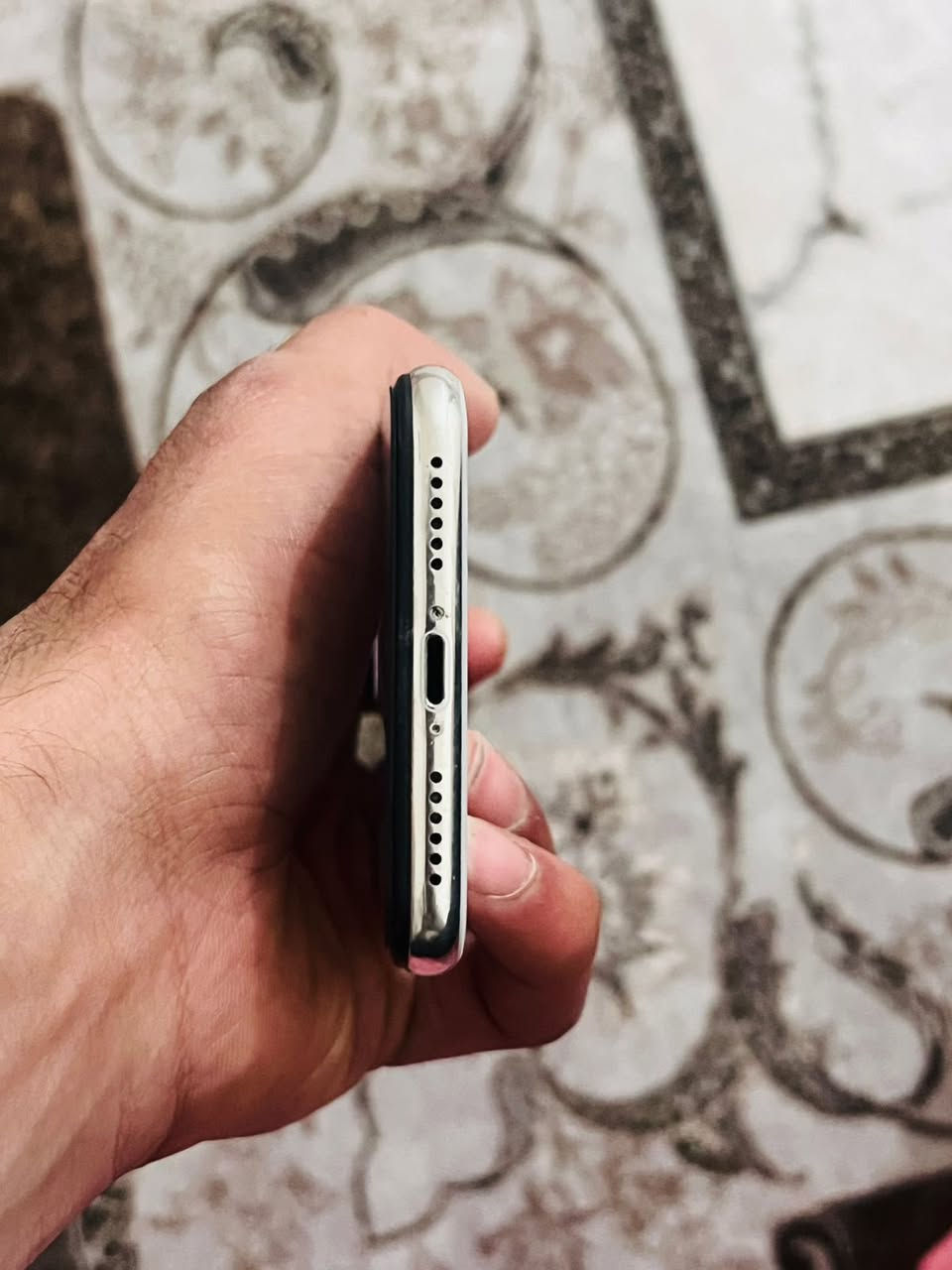 رخصه الادمن المحترم
ايفون x عادي 
ذاكرة 256
الجهاز (شرق اوسط )
بطاريه 100 (مستبدلة قطعه اصليه )
الشاشه(مستبدلة شرط وكالة )

الجهاز خير من الله بل شحن او مابي اي اشي تجي تفحص او تتاكد او تشوف يلا تنطي حسابه 
الشراي يتصل عل هذا الرقم او يدز رساله بل واتساب 

 ***********

السعر /١٥٠ او بي مجال 
العنوان :الديوانيه /حي الجامعة
